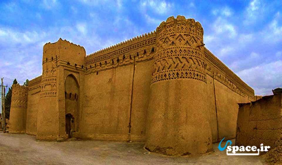قلعه مهرجرد -  میبد - یزد